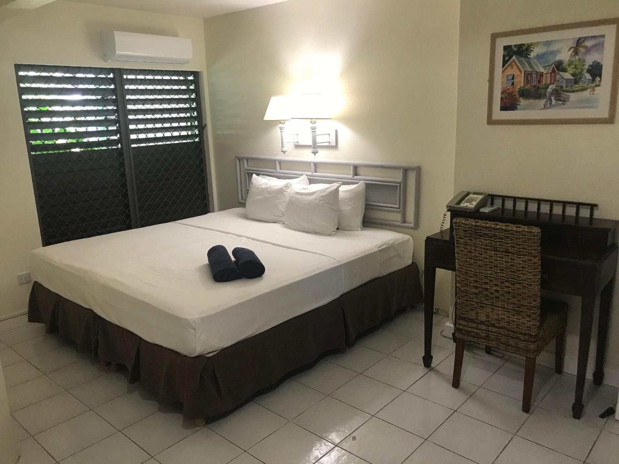 Coconut Court 3*
