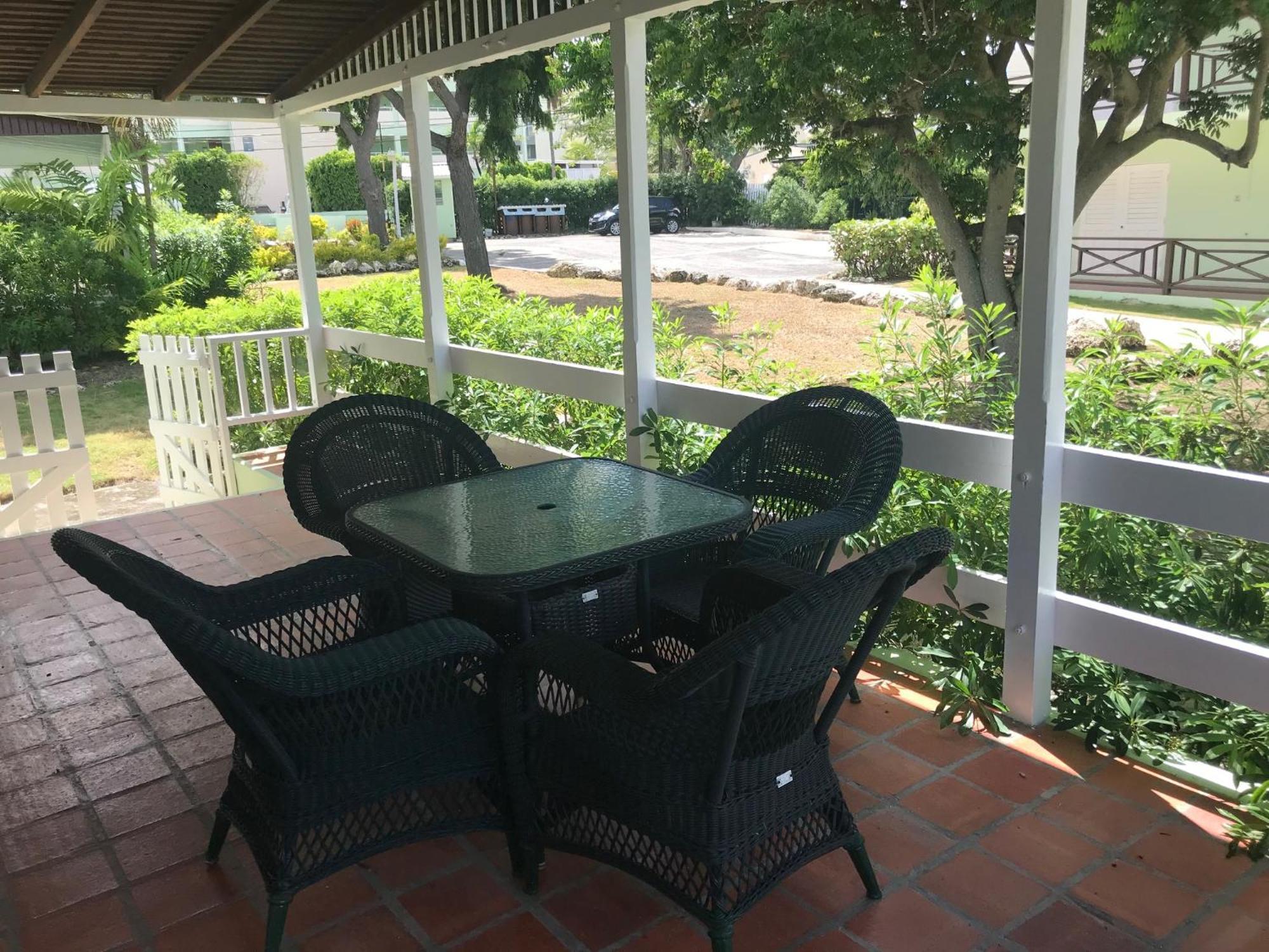 Hotel Coconut Court 3*