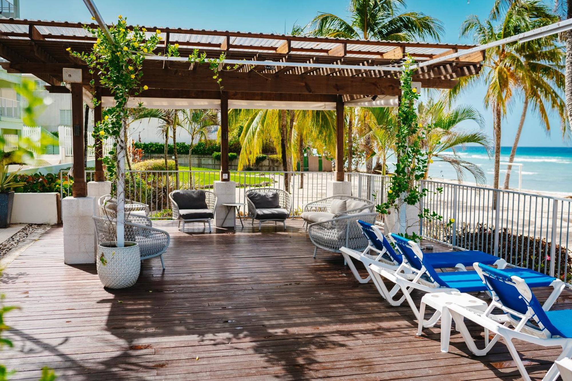Coconut Court Hotel 3*